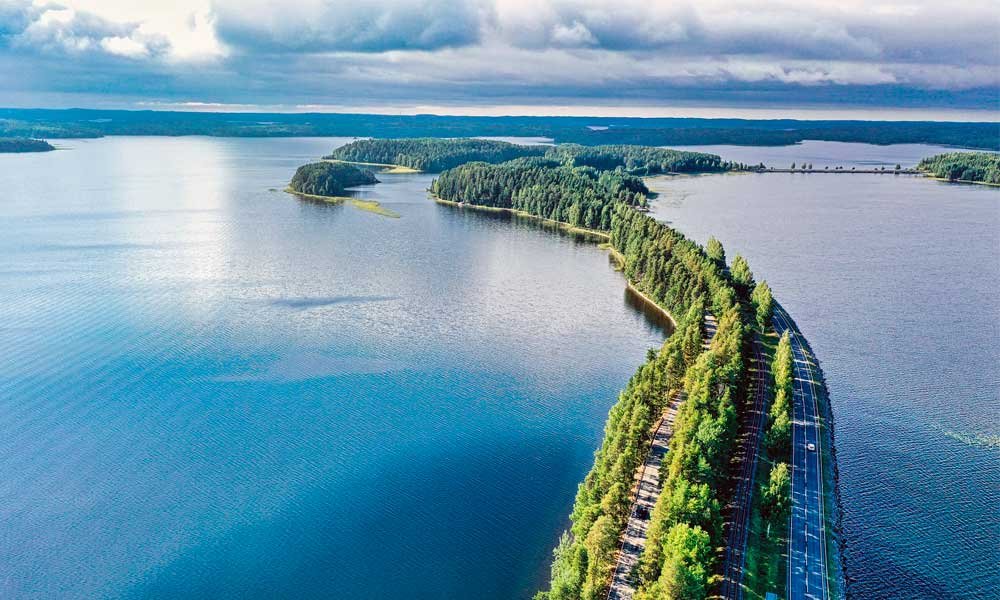 Tervelepikön Porttien Taijan Tupa kuvattuna edestäpäin talvella.